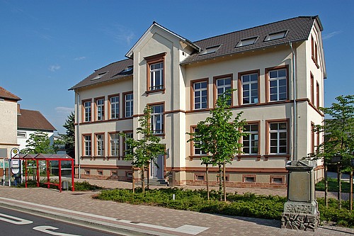 Alte Schule im Ortstel Hähnlein